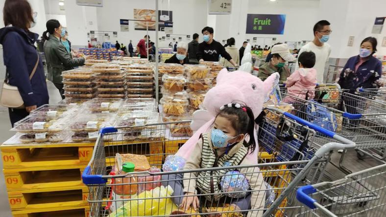 一年卖出170亿的网红超市,新中产抢不过黄牛